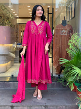 Rooprangi Women's Premium Chanderi Silk Embroidered Kurta Pant Set with Chanderi Dupatta | Rani Pink
