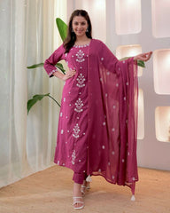 Elegant Embroidered Rayon Slub Suit Set with Chanderi Dupatta