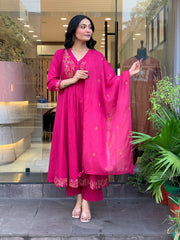 Rani Pink Chanderi Silk Embroidered Kurta Pant Set with Embroidered Chanderi Dupatta